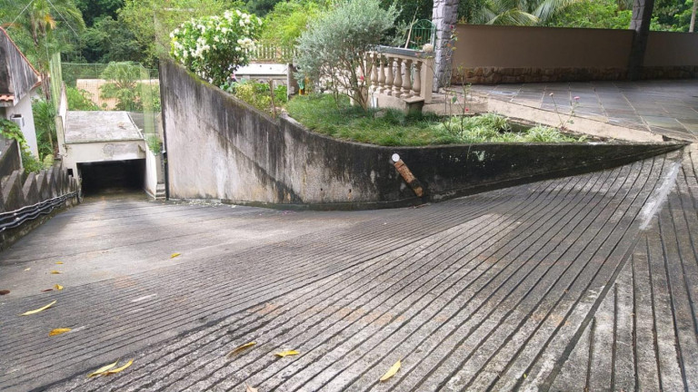 Imagem Imóvel com 4 Quartos à Venda, 13.000 m² em Campo Grande - Rio De Janeiro Imagem Imóvel com 4 Quartos à Venda, 13.000 m² em Campo Grande - Rio De Janeiro