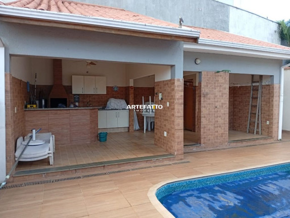 Casa com 3 Quartos à Venda, 242 m² em Jardim Santana - Franca