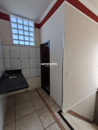 Imagem Casa com 3 Quartos à Venda, 237 m² em Jardim Barão - Franca Imagem Casa com 3 Quartos à Venda, 237 m² em Jardim Barão - Franca