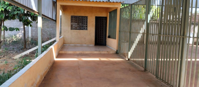 Imagem Casa à Venda, 1.008 m² em Ceilândia - Brasília Imagem Casa à Venda, 1.008 m² em Ceilândia - Brasília