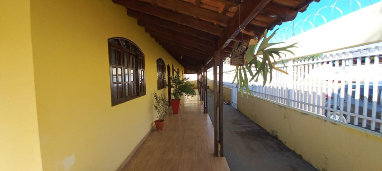 Imagem Casa com 4 Quartos à Venda, em Macucos - Macucos Imagem Casa com 4 Quartos à Venda, em Macucos - Macucos