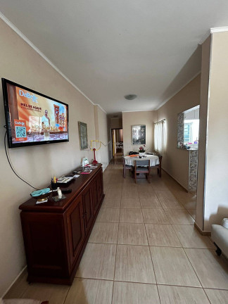 Imagem Casa com 3 Quartos à Venda, 343 m² em Centro - Botucatu Imagem Casa com 3 Quartos à Venda, 343 m² em Centro - Botucatu
