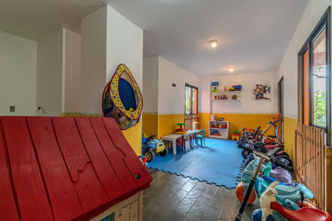 Imagem Imóvel com 3 Quartos à Venda, em Chácara Das Pedras - Porto Alegre Imagem Imóvel com 3 Quartos à Venda, em Chácara Das Pedras - Porto Alegre