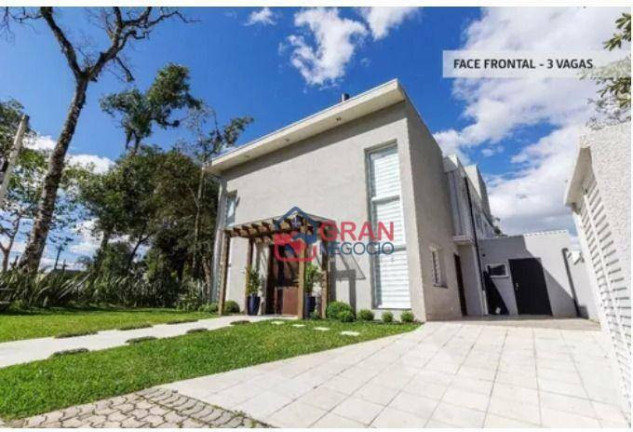 Sobrado com 4 Quartos à Venda, 345 m² em Butiatuvinha - Curitiba
