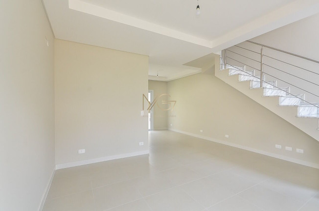 Imagem Casa com 4 Quartos à Venda, 174 m² em Fazendinha - Curitiba