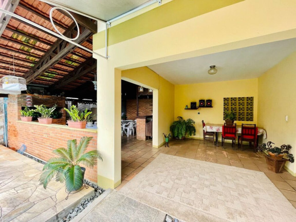 Imagem Casa com 5 Quartos à Venda, 240 m² em Itoupava Central - Blumenau