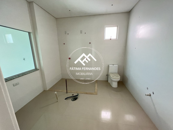 Apartamento com 4 Quartos à Venda, 240 m² em Meia Praia - Itapema