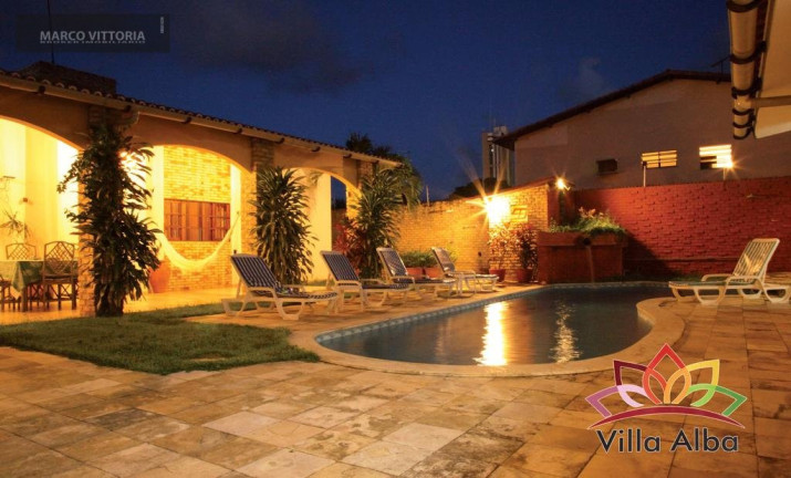 Imagem Casa com 7 Quartos à Venda, 2.000 m²