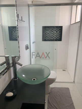 Imagem Casa com 2 Quartos à Venda, 327 m² em Centro - Guarapuava Imagem Casa com 2 Quartos à Venda, 327 m² em Centro - Guarapuava