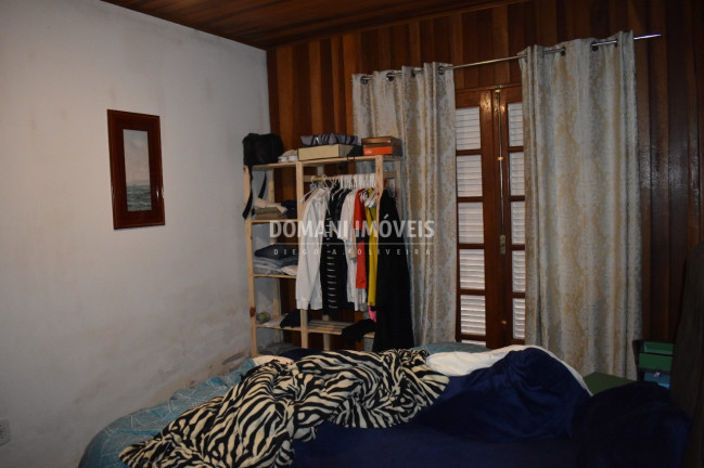 Imagem Casa com 4 Quartos à Venda, 263 m² em Região Do Toriba - Campos Do Jordão Imagem Casa com 4 Quartos à Venda, 263 m² em Região Do Toriba - Campos Do Jordão
