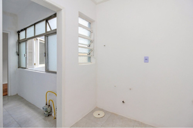 Imagem Apartamento com 2 Quartos à Venda, 77 m² em Petrópolis - Porto Alegre Imagem Apartamento com 2 Quartos à Venda, 77 m² em Petrópolis - Porto Alegre