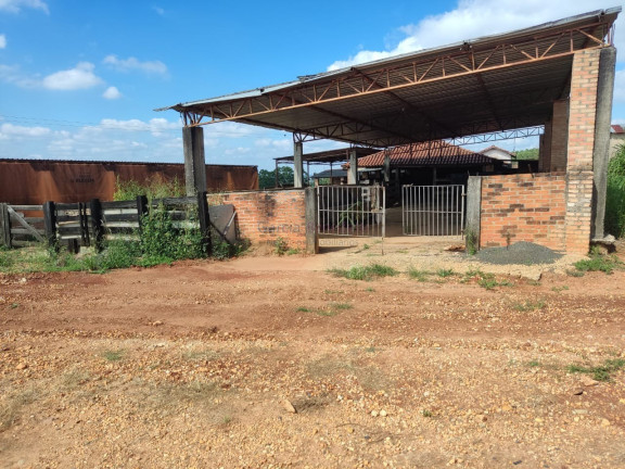 Imagem Imóvel com 3 Quartos à Venda, 459.800 m² em Centro - Itapetininga