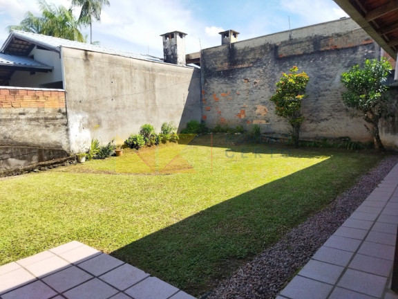 Imagem Imóvel à Venda, 450 m² em Velha - Blumenau Imagem Imóvel à Venda, 450 m² em Velha - Blumenau
