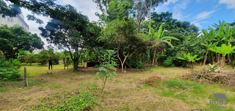 Imagem Casa com 6 Quartos à Venda, em São Gonçalo - Contagem Imagem Casa com 6 Quartos à Venda, em São Gonçalo - Contagem