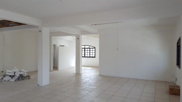 Imagem Casa com 2 Quartos à Venda, 440 m² em Bairro Alto - Curitiba
