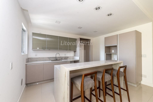Imagem Apartamento com 3 Quartos à Venda, 130 m² em Centro - Balneário Camboriú Imagem Apartamento com 3 Quartos à Venda, 130 m² em Centro - Balneário Camboriú