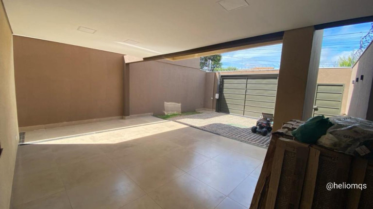 Imagem Sobrado com 4 Quartos à Venda, 195 m² em Parque Residencial Rita Vieira - Campo Grande Imagem Sobrado com 4 Quartos à Venda, 195 m² em Parque Residencial Rita Vieira - Campo Grande