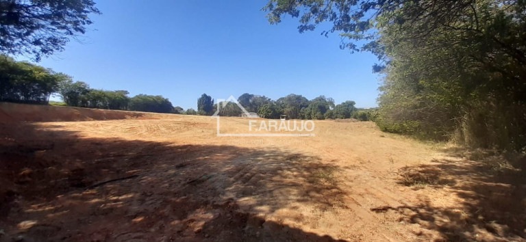 Imagem Terreno à Venda, 98.000 m² em Zona Industrial - Sorocaba Imagem Terreno à Venda, 98.000 m² em Zona Industrial - Sorocaba