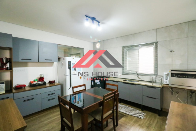 Imagem Casa com 3 Quartos à Venda, 161 m² em Santa Maria - Santo André