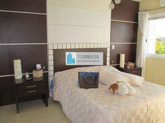 Imagem Sobrado com 3 Quartos à Venda, 207 m² em Jardim Itu - Porto Alegre Imagem Sobrado com 3 Quartos à Venda, 207 m² em Jardim Itu - Porto Alegre