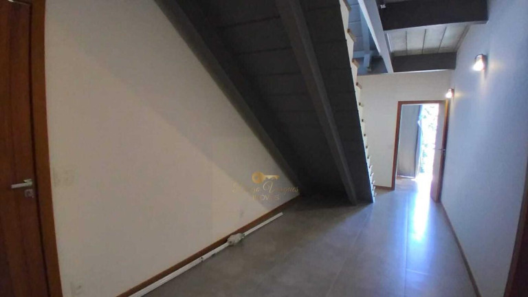 Imagem Casa com 3 Quartos à Venda, 300 m² em Vargem Grande - Teresópolis