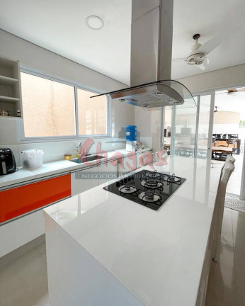 Imagem Casa com 5 Quartos à Venda, 304 m² em Caputera - Caraguatatuba Imagem Casa com 5 Quartos à Venda, 304 m² em Caputera - Caraguatatuba