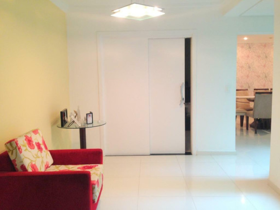 Imagem Sobrado com 3 Quartos à Venda, 380 m² em Cidade Edson - Suzano Imagem Sobrado com 3 Quartos à Venda, 380 m² em Cidade Edson - Suzano
