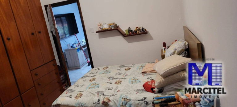 Imagem Casa com 3 Quartos à Venda, 440 m² em Jardim Carapicuiba - Carapicuíba