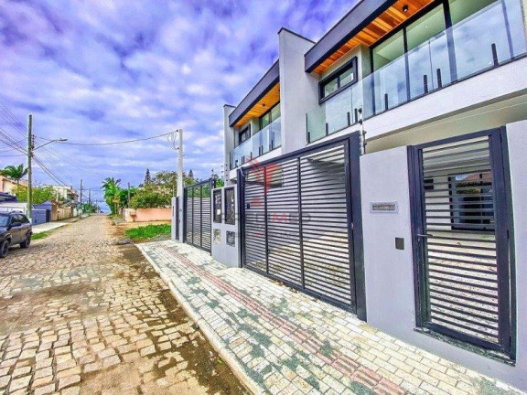 Imagem Casa com 3 Quartos à Venda, 200 m² em Itacolomi - Balneário Piçarras