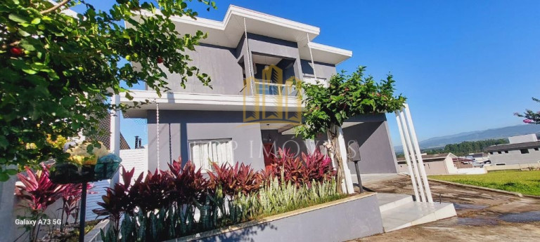 Imagem Casa de Condomínio com 3 Quartos à Venda, 300 m² em Bairro Do Grama - Caçapava Imagem Casa de Condomínio com 3 Quartos à Venda, 300 m² em Bairro Do Grama - Caçapava