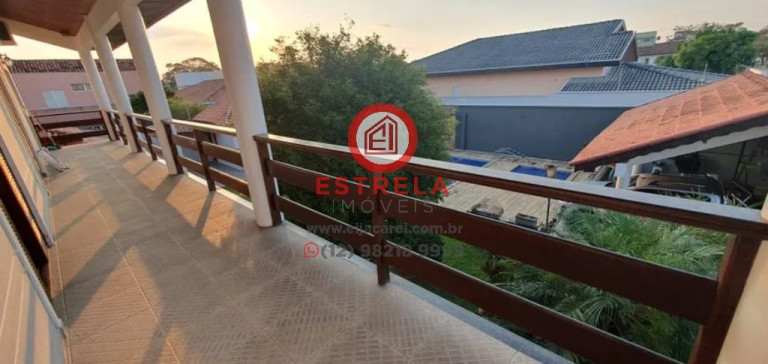 Imagem Casa com 4 Quartos à Venda, 425 m² em Jardim Santa Maria - Jacareí Imagem Casa com 4 Quartos à Venda, 425 m² em Jardim Santa Maria - Jacareí