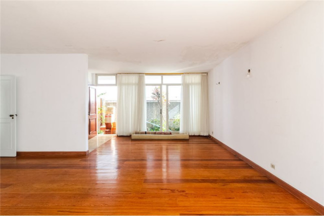 Imagem Casa com 4 Quartos à Venda, 307 m² em Vila Mascote - São Paulo Imagem Casa com 4 Quartos à Venda, 307 m² em Vila Mascote - São Paulo