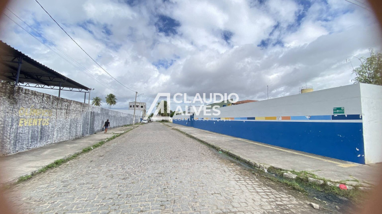 Terreno à Venda, 366 m² em Papagaio - Feira De Santana