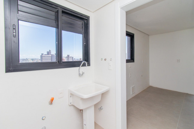Imagem Imóvel com 2 Quartos à Venda, 107 m² em Petrópolis - Porto Alegre Imagem Imóvel com 2 Quartos à Venda, 107 m² em Petrópolis - Porto Alegre