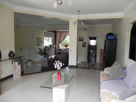 Imagem Casa com 3 Quartos à Venda, 264 m² em Guará I - Brasília Imagem Casa com 3 Quartos à Venda, 264 m² em Guará I - Brasília