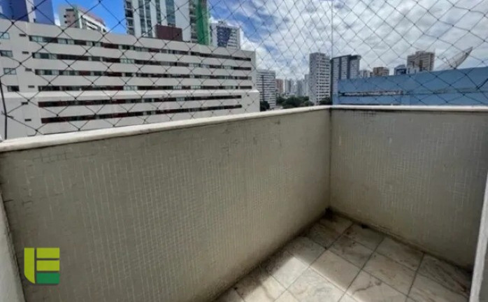 Imagem Apartamento com 3 Quartos à Venda, 135 m² em Espinheiro - Recife