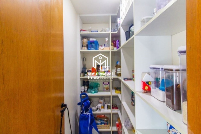 Imagem Imóvel com 4 Quartos à Venda, 210 m² em Asa Norte - Brasília Imagem Imóvel com 4 Quartos à Venda, 210 m² em Asa Norte - Brasília