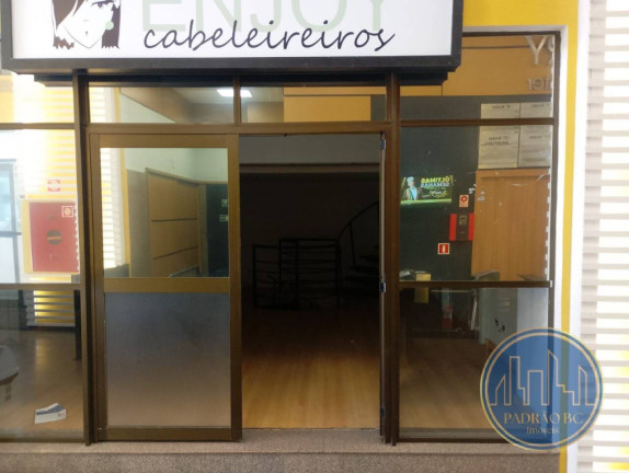Imagem Loja à Venda, 143 m² em Centro - Curitiba Imagem Loja à Venda, 143 m² em Centro - Curitiba