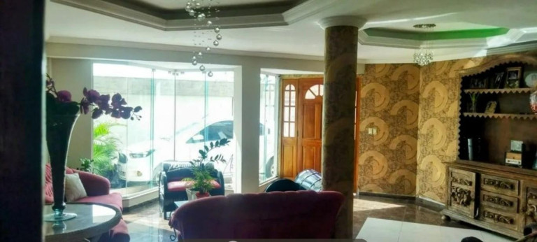 Imagem Casa com 5 Quartos à Venda, 540 m² em Uberaba - Curitiba