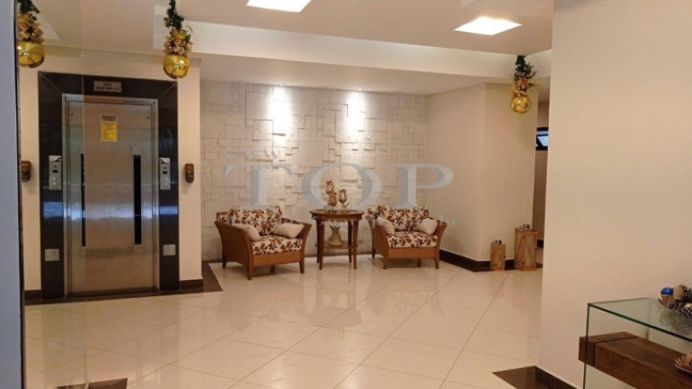 Imagem Cobertura com 3 Quartos à Venda, 235 m² em Pitangueiras - Guarujá