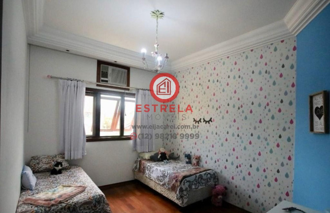 Imagem Casa com 4 Quartos à Venda, 350 m² em Jardim Califórnia - Jacareí Imagem Casa com 4 Quartos à Venda, 350 m² em Jardim Califórnia - Jacareí