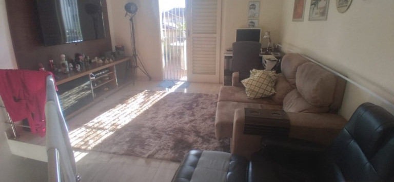 Imagem Sobrado com 3 Quartos à Venda, 140 m² em Jardim Ismênia - São José Dos Campos Imagem Sobrado com 3 Quartos à Venda, 140 m² em Jardim Ismênia - São José Dos Campos
