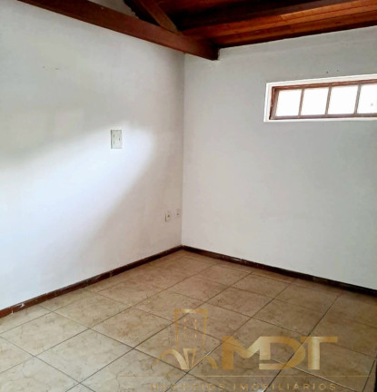 Imagem Sobrado com 7 Quartos à Venda, 549 m² em Jardim Dos Comerciários (venda Nova) - Belo Horizonte