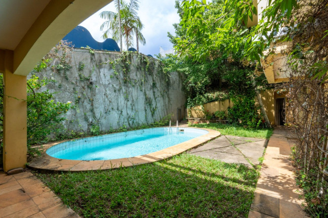Imagem Casa com 4 Quartos à Venda, 417 m² em Jardim Guedala - São Paulo