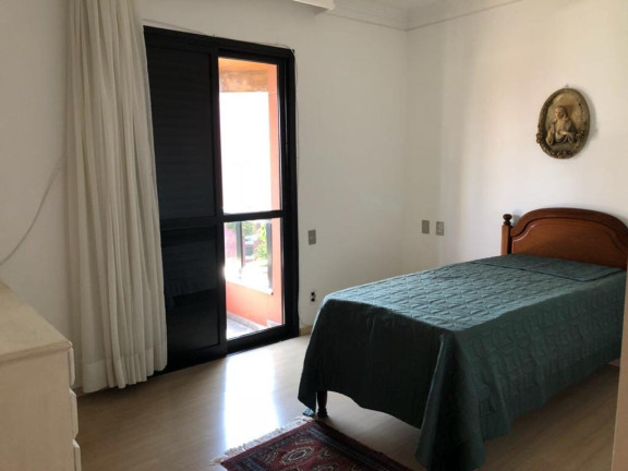 Imagem Imóvel com 3 Quartos à Venda, 242 m² em Vila Suzana - São Paulo