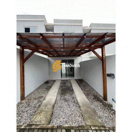 Imagem Casa com 2 Quartos à Venda, 50 m² em Espinheiros - Itajaí