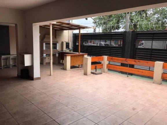 Imagem Casa com 1 Quarto à Venda, 250 m² em Socorro - São Paulo Imagem Casa com 1 Quarto à Venda, 250 m² em Socorro - São Paulo