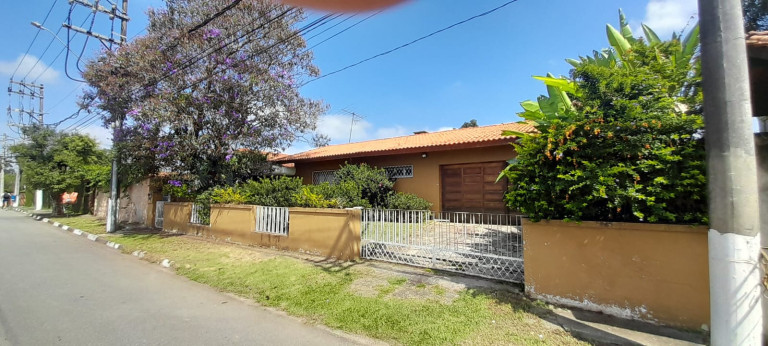 Casa com 5 Quartos à Venda, 1.100 m² em Vila Santo Antônio - Cotia