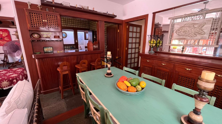 Imagem Casa com 5 Quartos à Venda, 225 m² em Perequê Açu - Ubatuba
