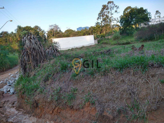 Terreno à Venda, 250 m² em Veraneio Ijal - Jacareí